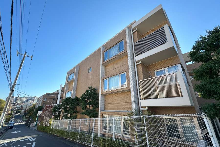 グランノア宮前平マスターズテラスの外観（北西側から）