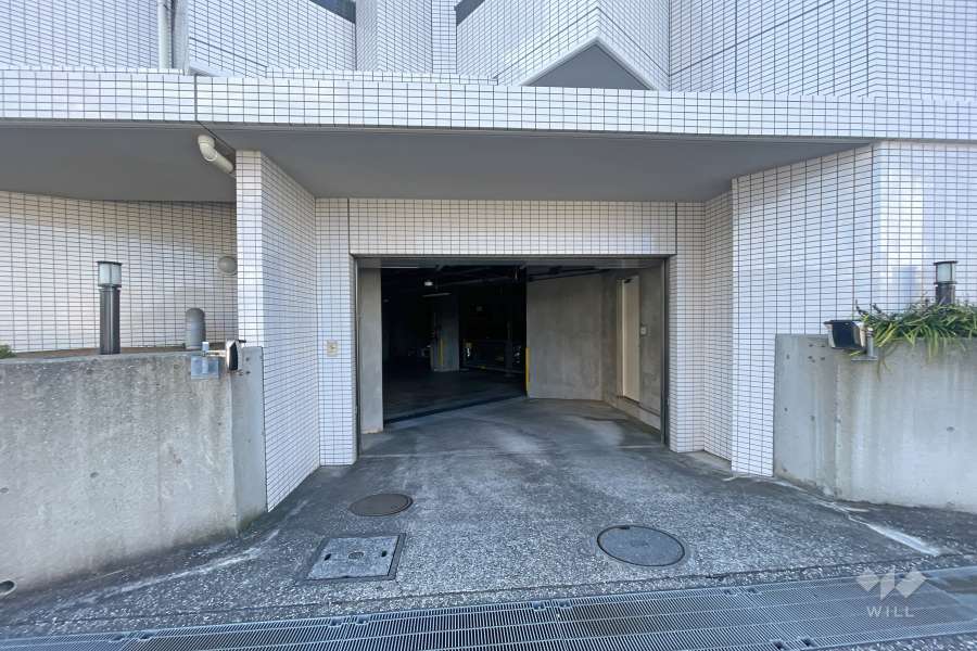 駐車場の出入り口