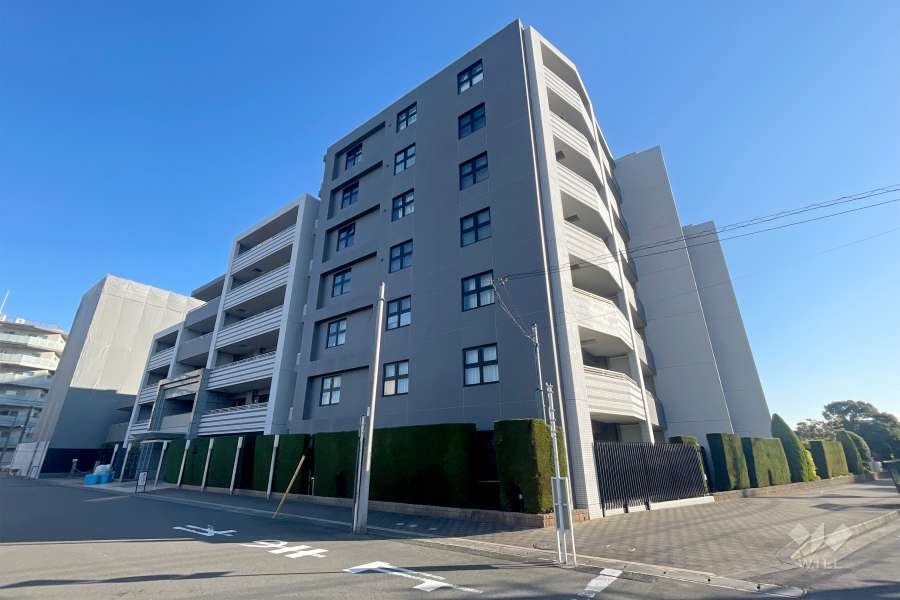 クレストフォルム宮崎台サウステラスの外観（南西側から）　