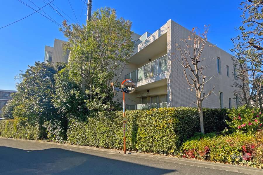 グランドメゾンたまプラーザエアーズハウスの外観（北東側から）