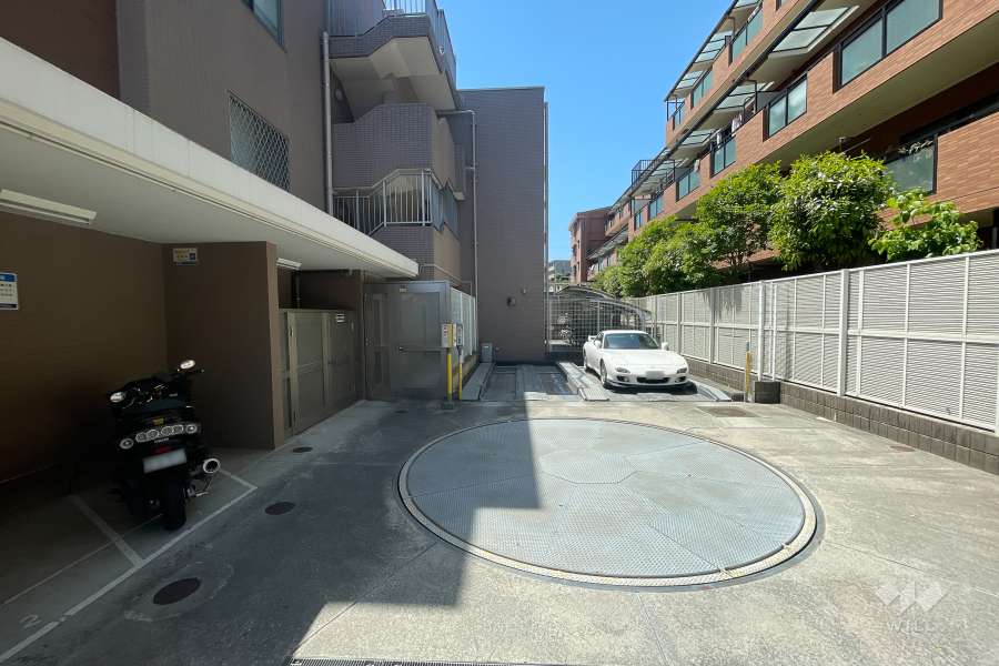 敷地内駐車場（屋外機械式）