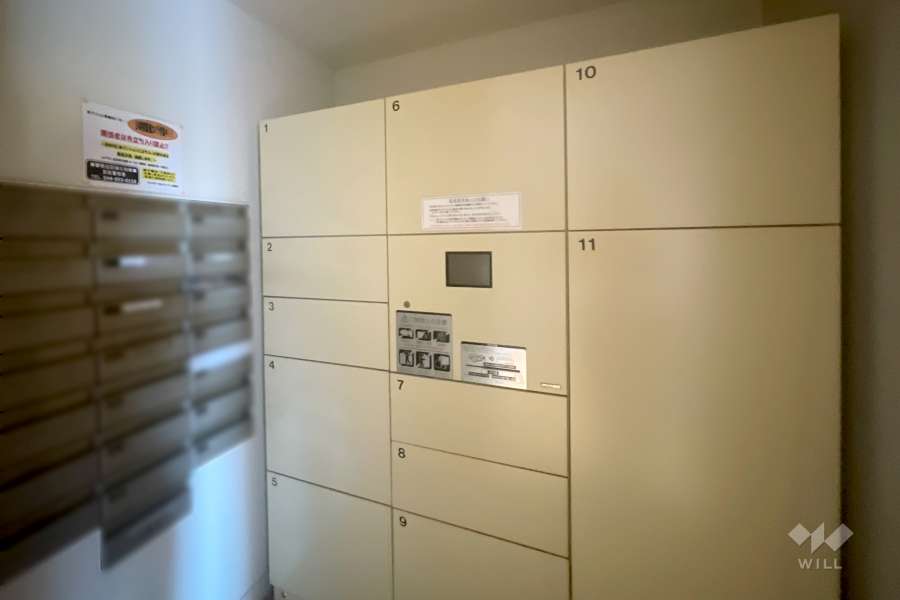 宅配ボックスと共用ポスト　