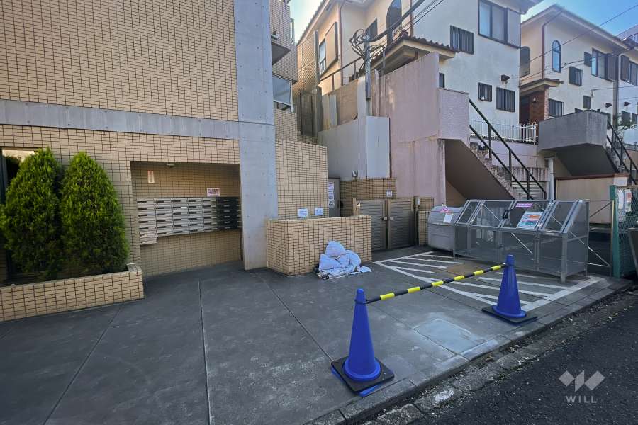 敷地内駐車場（屋外平面式）