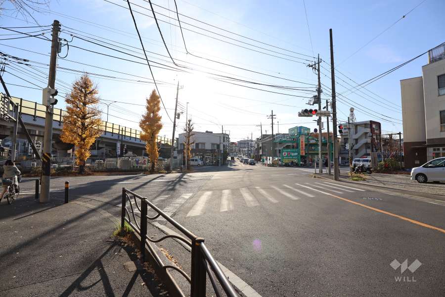 敷地北西側の前面道路