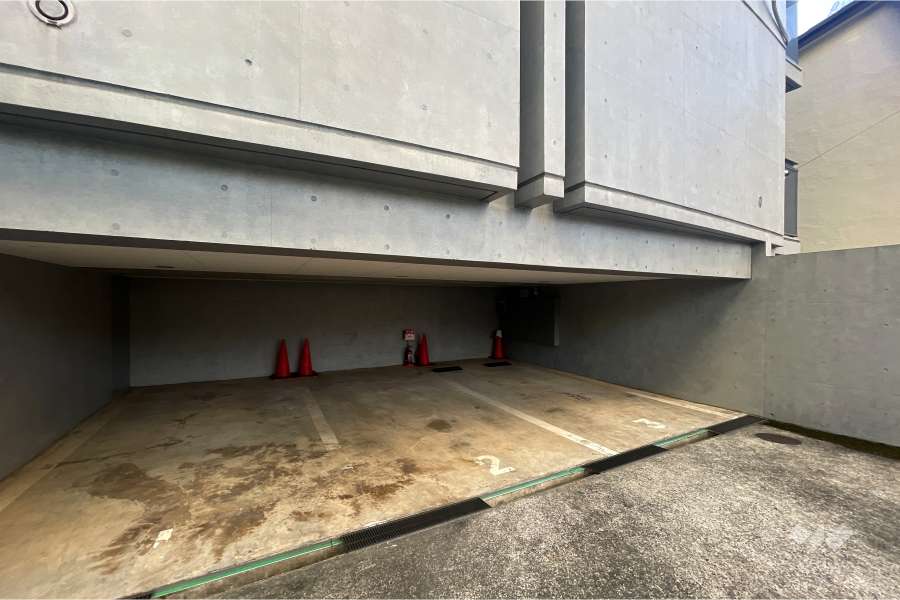敷地内駐車場（屋内平面式）