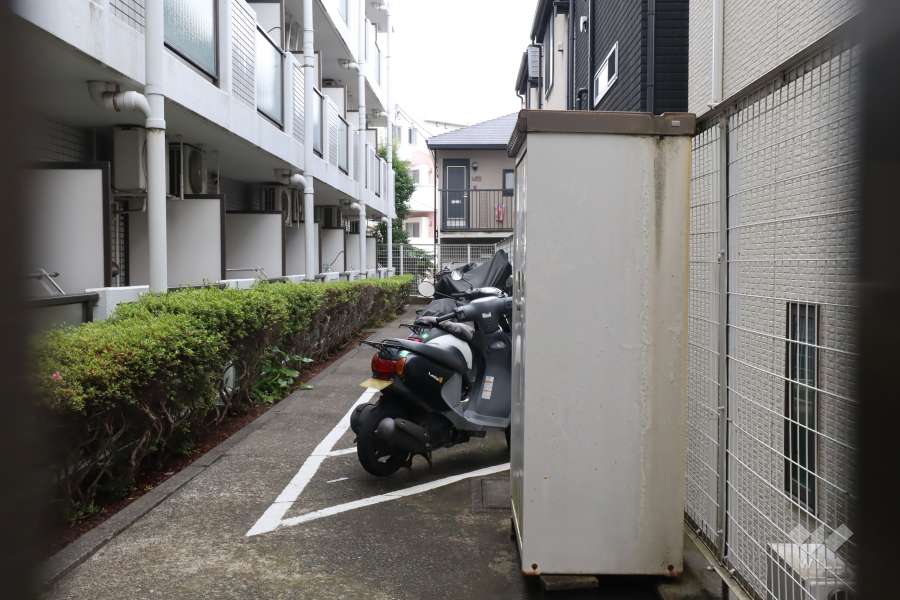 駐輪場、バイク置場