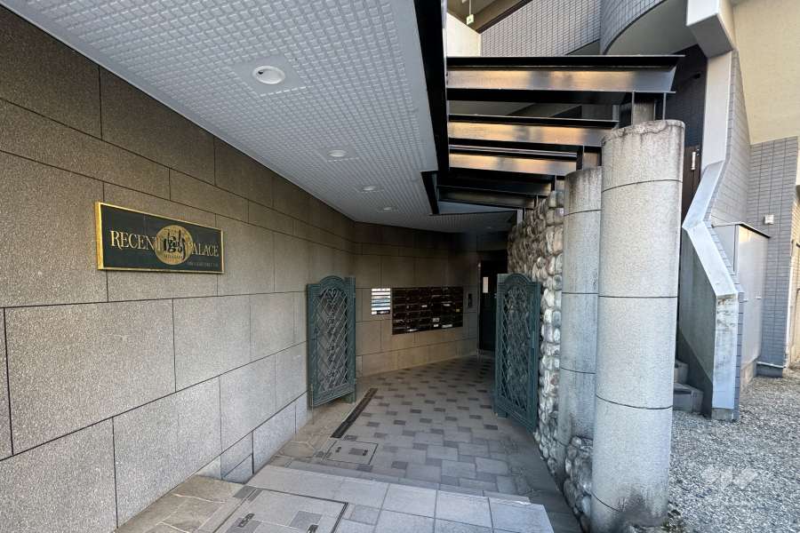 エントランスアプローチ