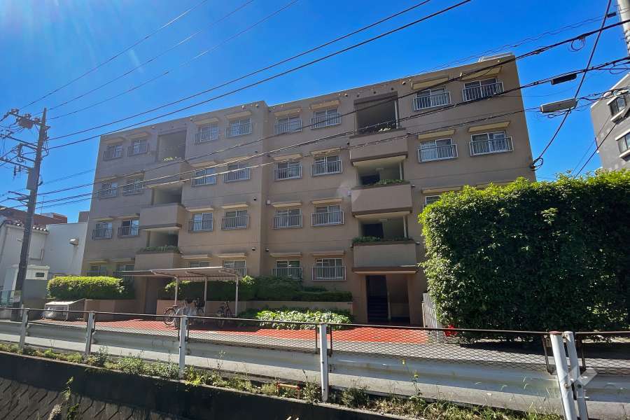 カルム宮崎台の外観（北西側から）