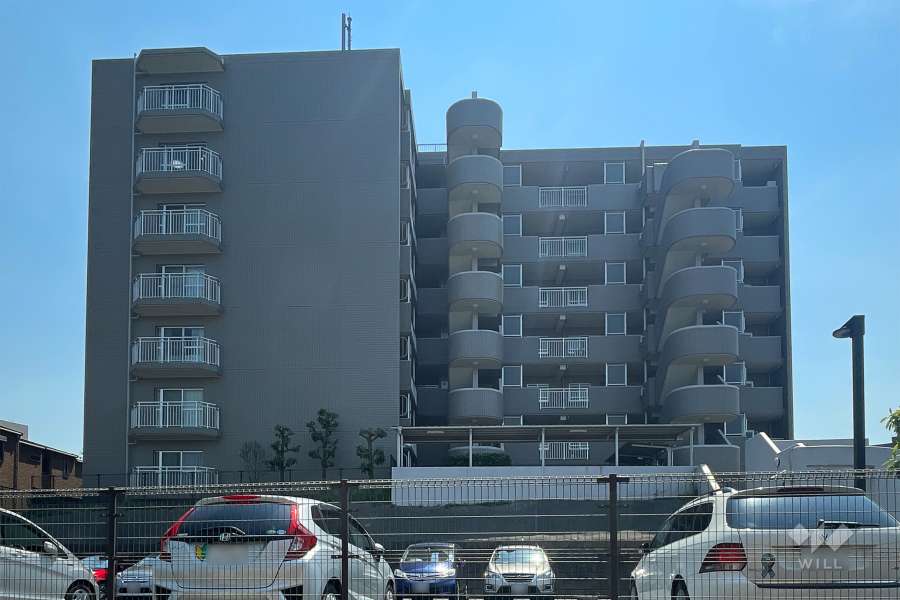 パークヒルズ鷺沼の外観（北側から）