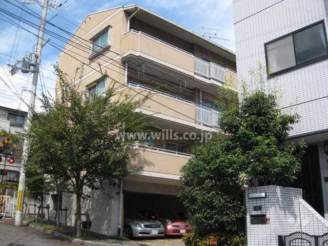 三条南マンションの外観（南西側から）