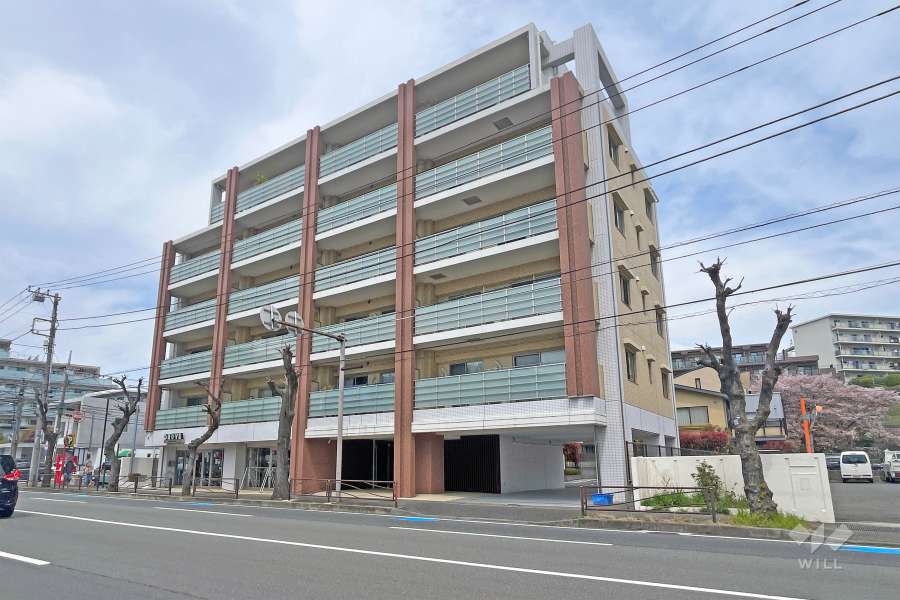 宮前平レジデンスの外観（南東側から）