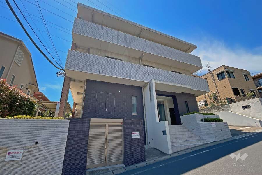 レジデンシア鷺沼の外観（東側から）