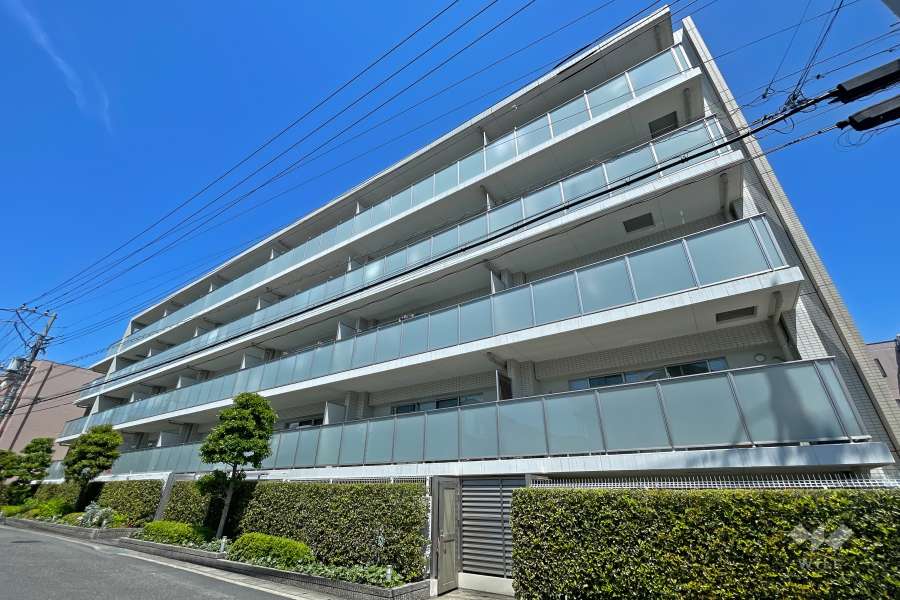 クレヴィア鷺沼の外観（南側から）