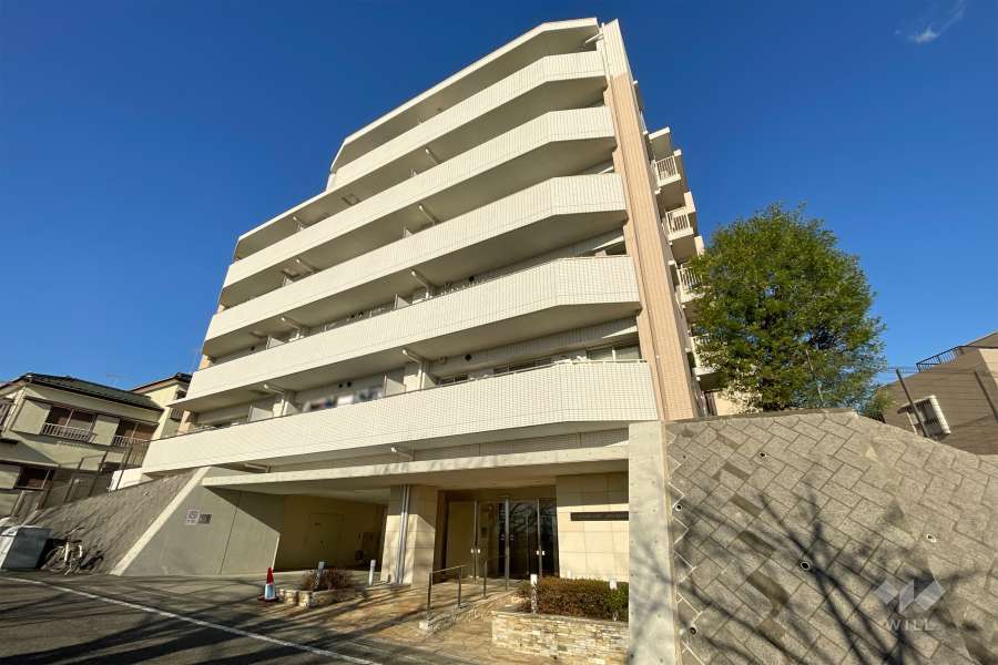 ルモンドヴェール宮前平の外観（南側から）