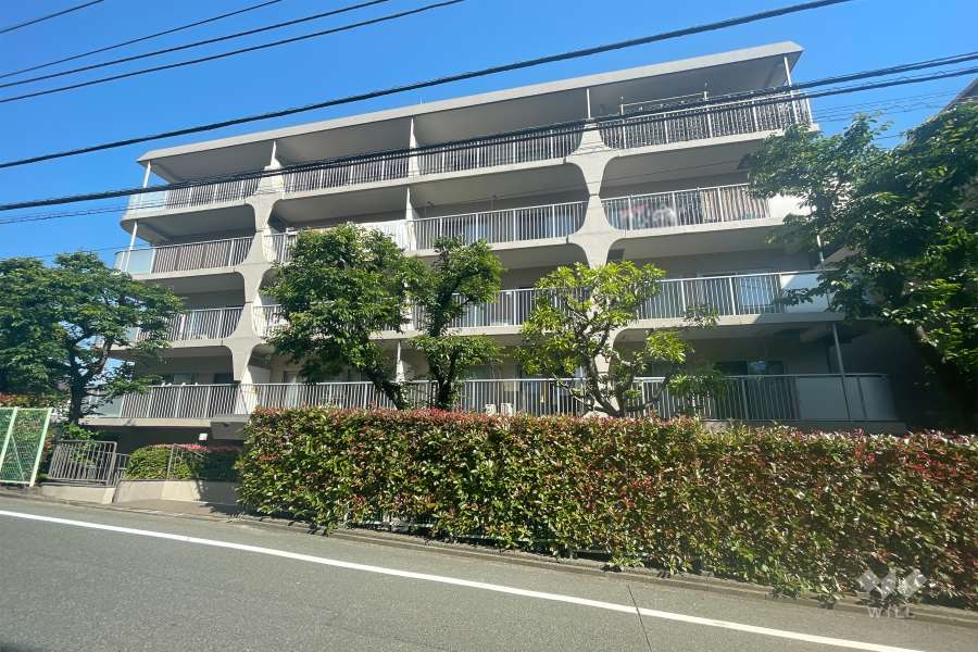 宮前平スカイハイツの外観（南東側から）　