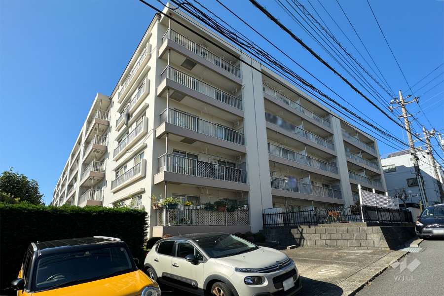 ウィンザーハイム鷺沼の外観（北東側から）