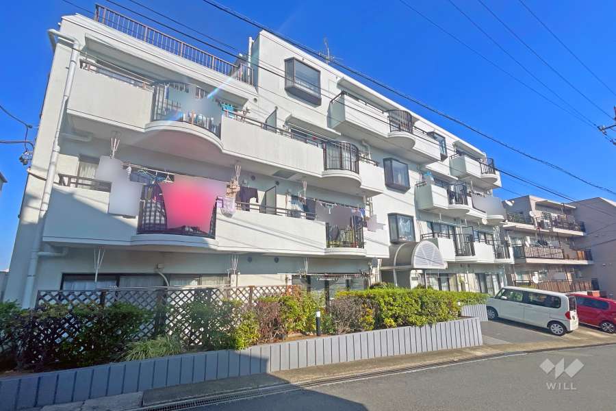 エクレール宮前平の外観（南西側から）