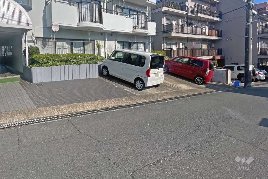 敷地内駐車場（屋外平面式）