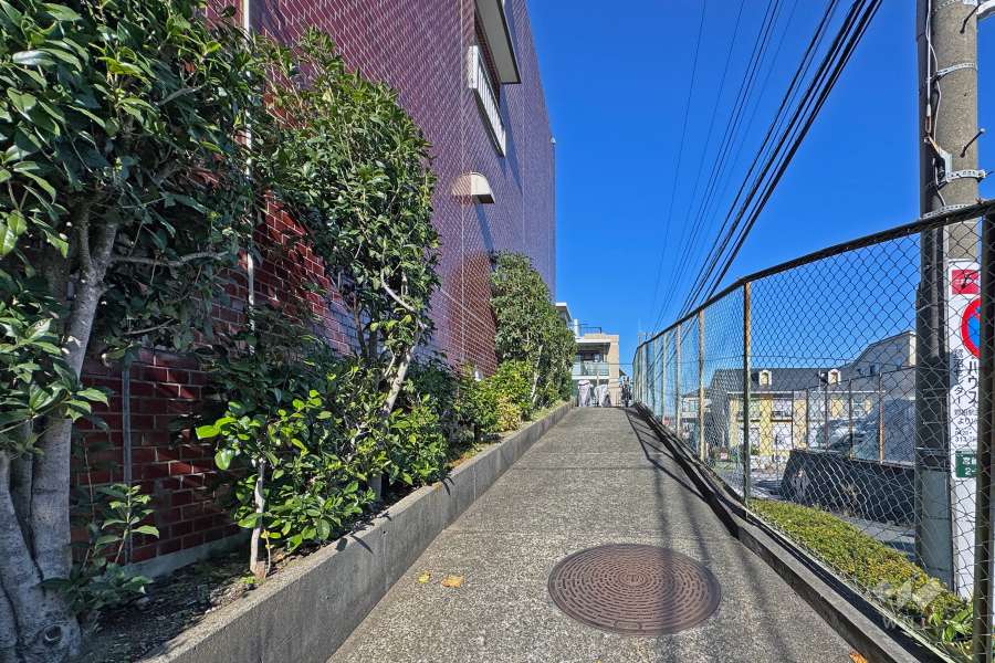 エントランスアプローチ