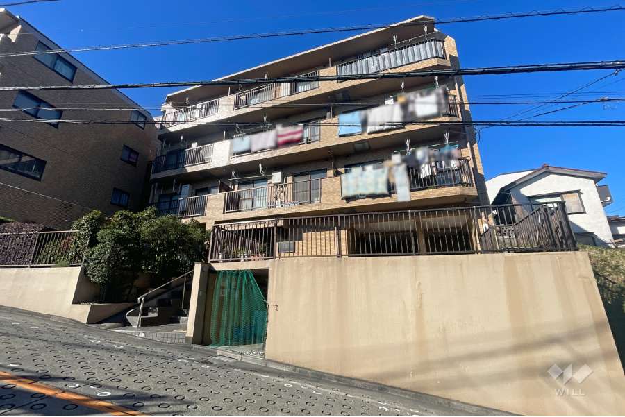 ライオンズマンション宮前平第3の外観（東側から）