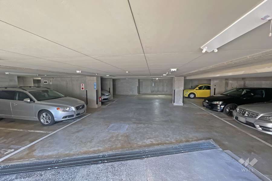 敷地内駐車場（屋内平面式）