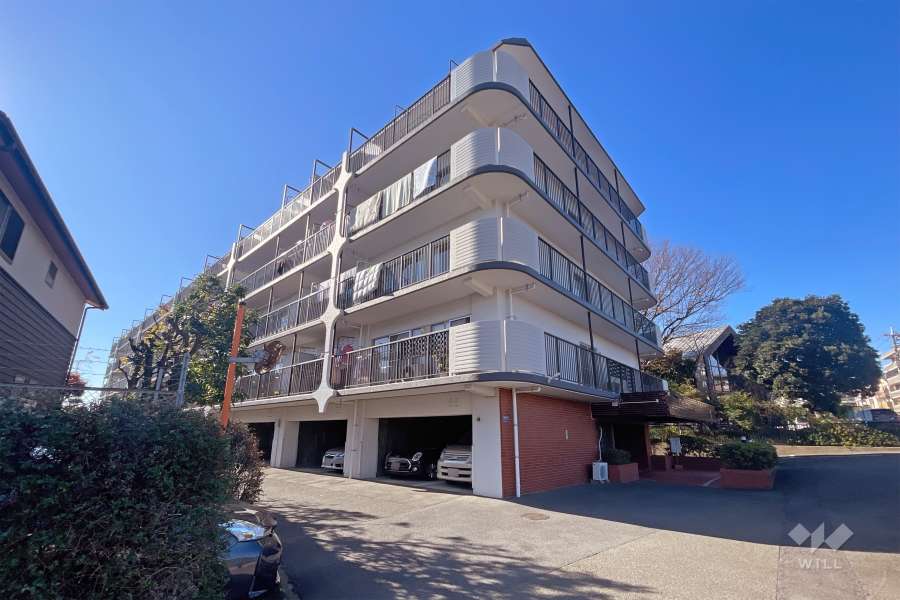 日商岩井鷺沼マンションの外観（北東側から）