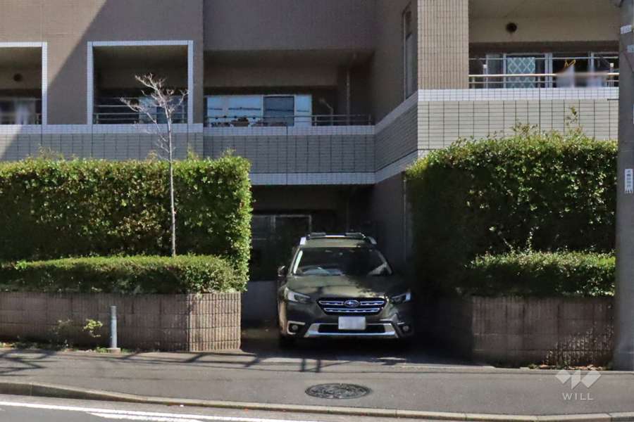 敷地内駐車場（屋外平面式）