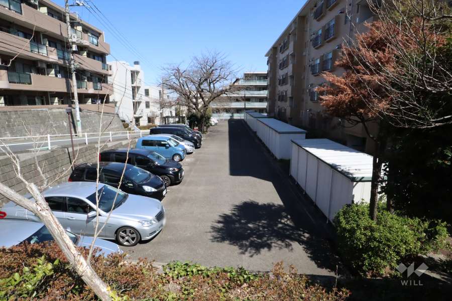 敷地内駐車場（屋外平面式）