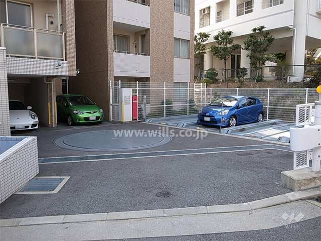 敷地内駐車場（機械式と平面式とがあります。）
