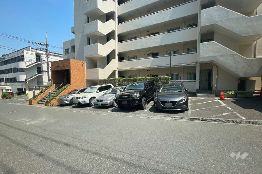 敷地内駐車場（屋外平面式）