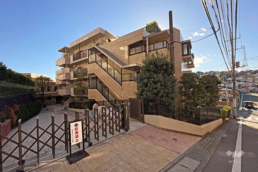 鷺沼公園スカイマンションの外観（北東側から）