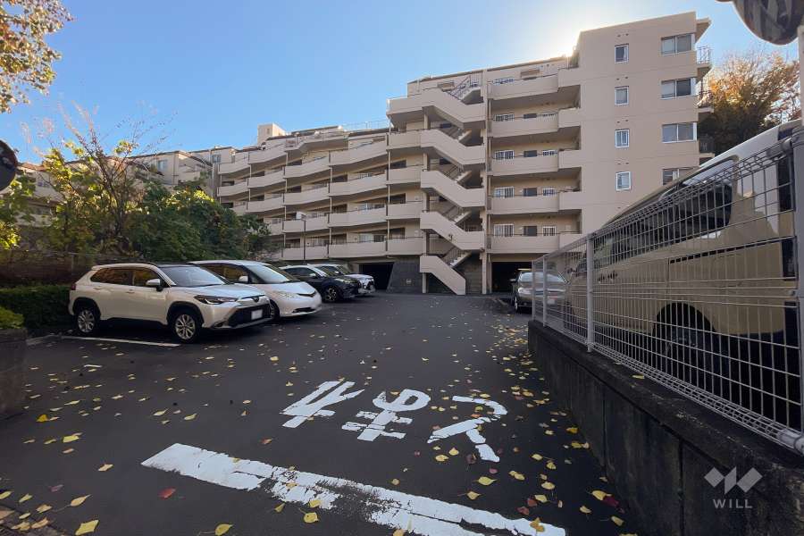 駐車場の出入り口