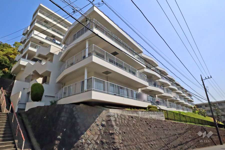 ウインザーハイム宮前平第1の外観（西側から）