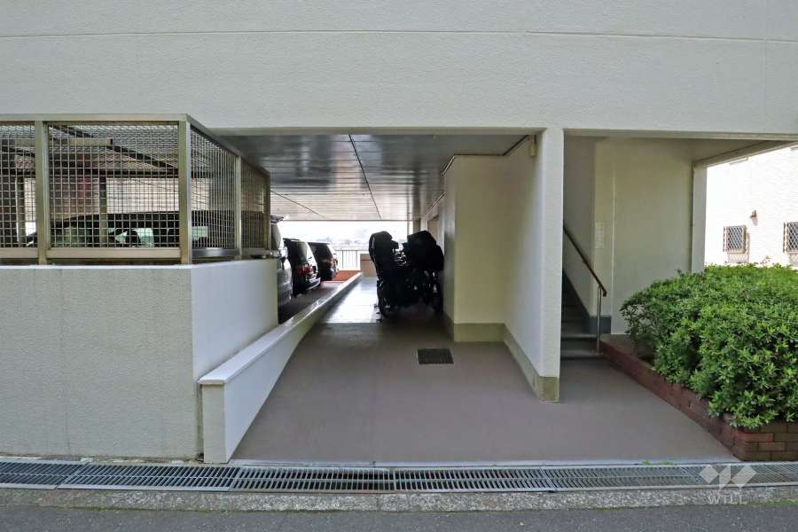 屋内に設けられた駐輪場