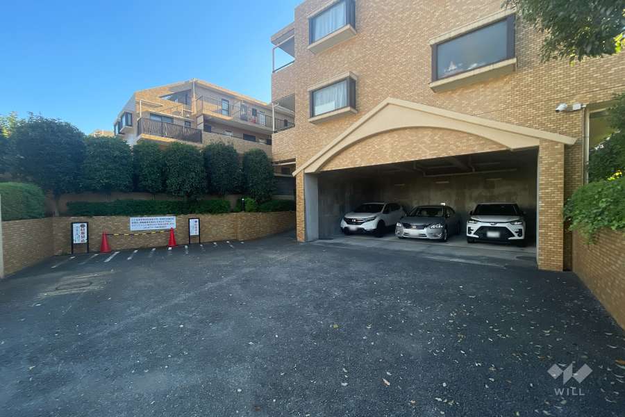 敷地内駐車場（屋内平面式）