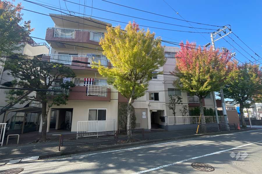 ユニライフ鷺沼の外観（東側から）