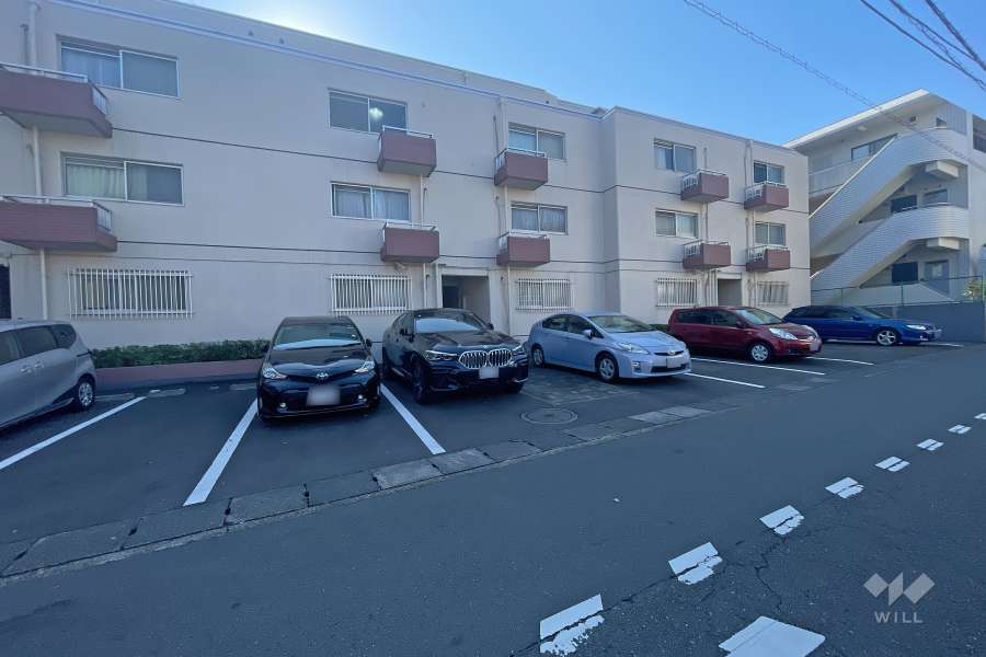 敷地内駐車場（屋外平面式）