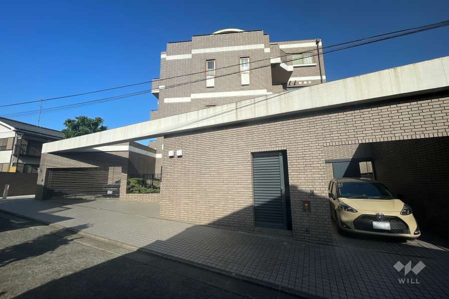 グランフォルム鷺沼クレスティの外観（南西側から）