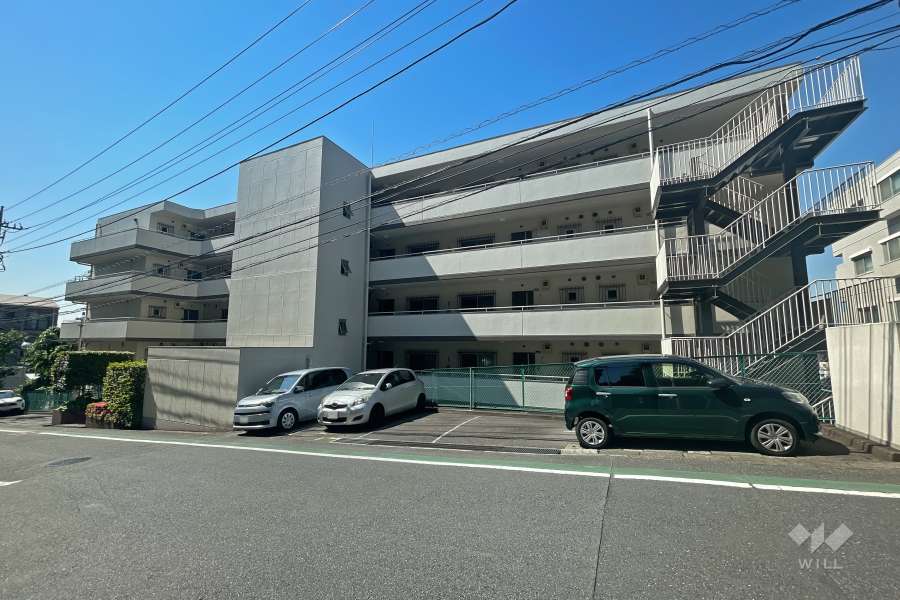 ウィンザーハイム宮前平第2の外観（北側から）