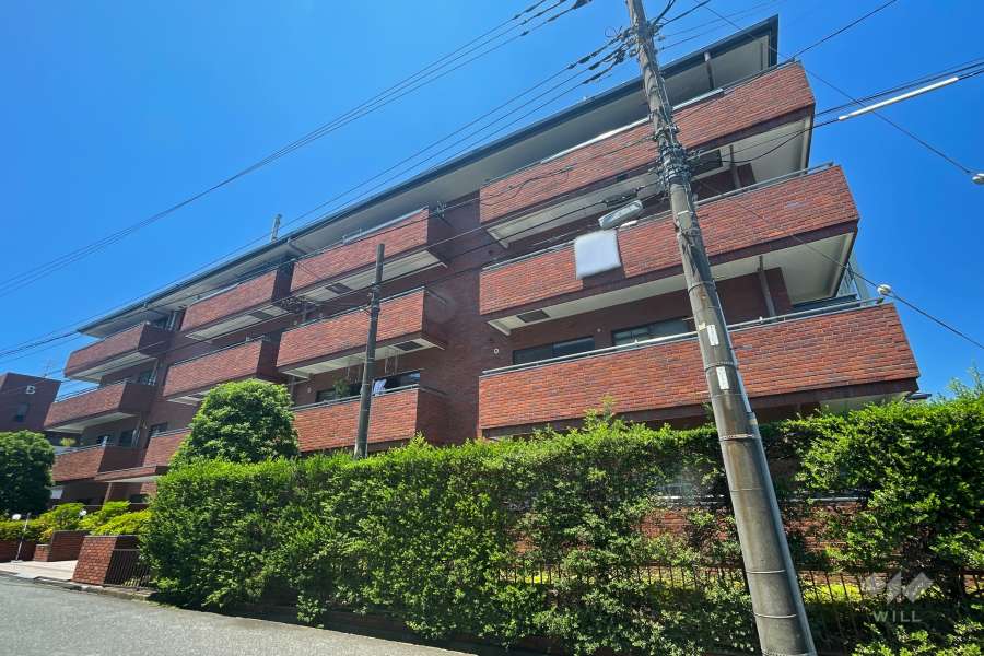 グリーンシティ鷺沼の外観（東側から）