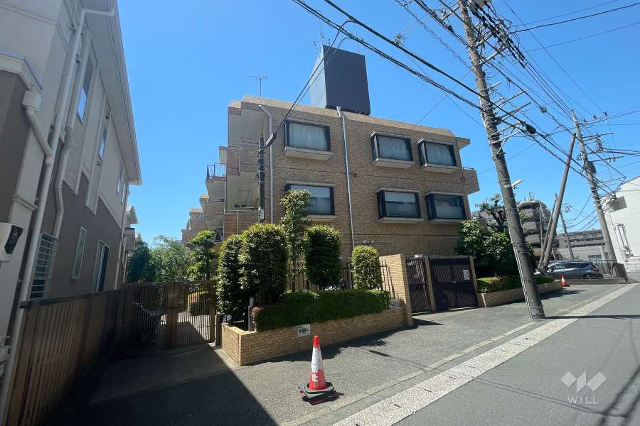 ライオンズマンション宮前平第１０の外観（北東側から）