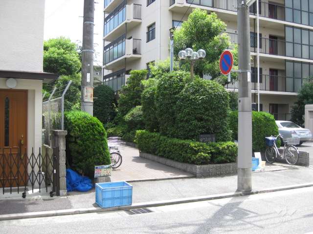 エントランスアプローチ