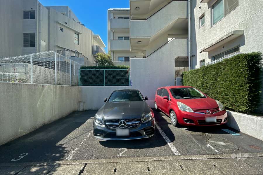 敷地内駐車場（屋外平面式）
