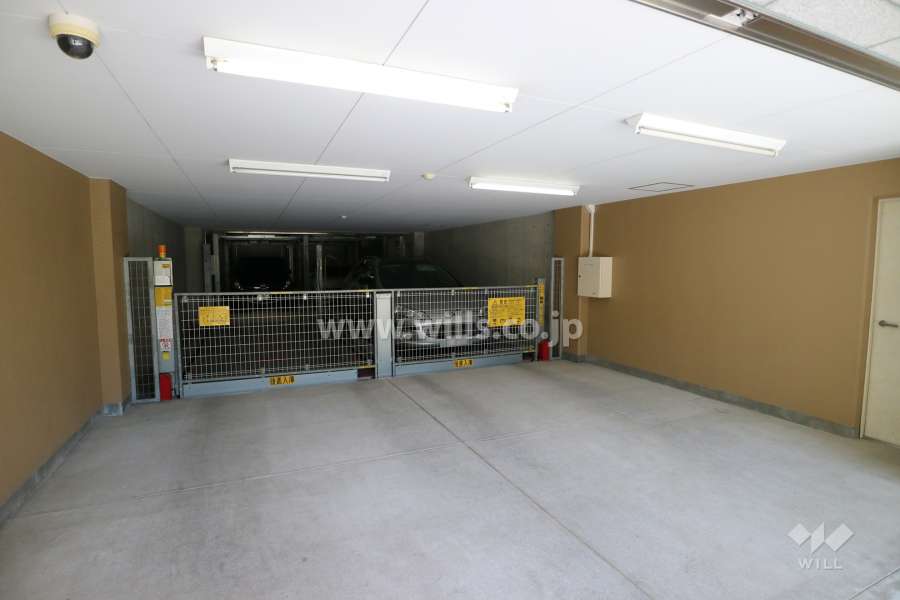 敷地内駐車場(屋内機械式)