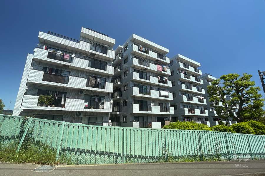 ファミネス宮崎台の外観（南西側から）