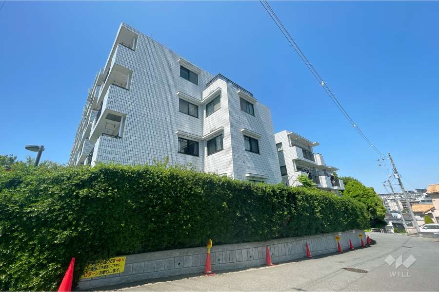 ファミネス宮崎台の外観（南東側から）