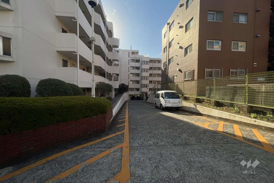 駐車場の出入り口・敷地内駐車場（屋外平面式）