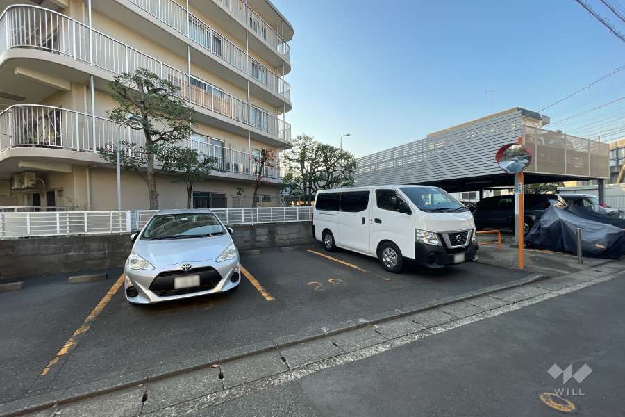 敷地内駐車場（屋外平面式）
