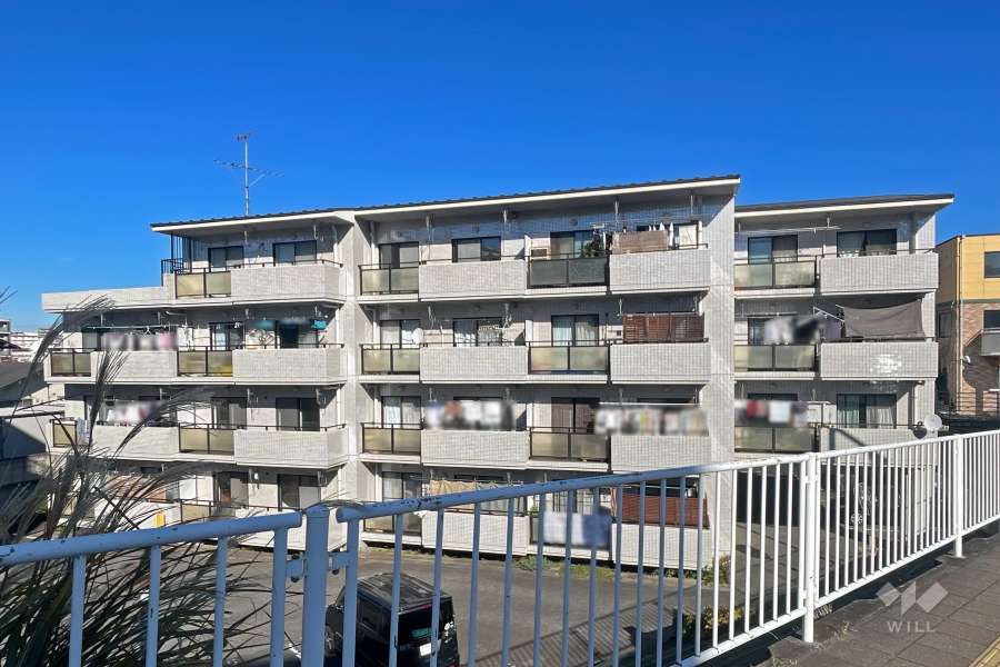 コルネージュ宮前の外観（南側から）