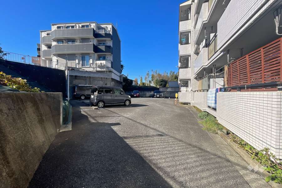 敷地内駐車場（屋外平面式）